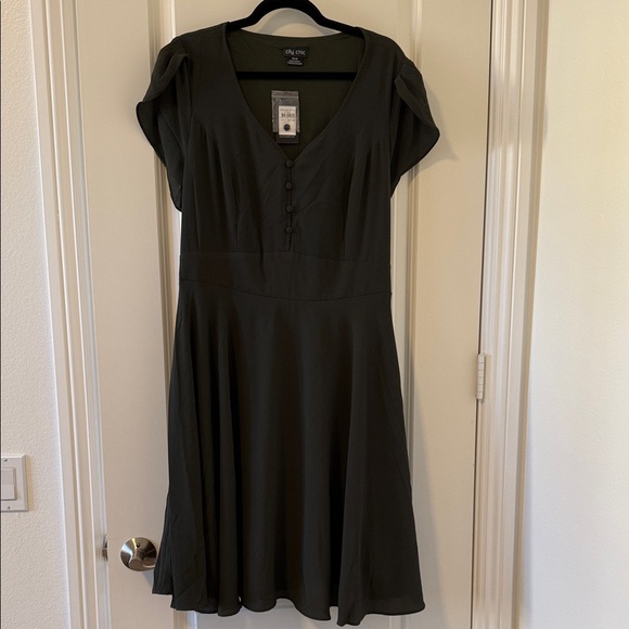 City Chic Dresses & Skirts - NWT City Chic Olive Green Midi Dress